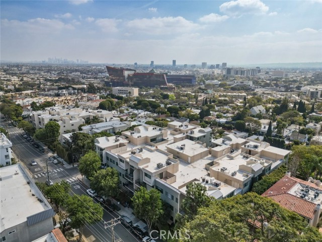 Detail Gallery Image 3 of 29 For 9000 Cynthia St #302,  West Hollywood,  CA 90069 - 2 Beds | 2 Baths