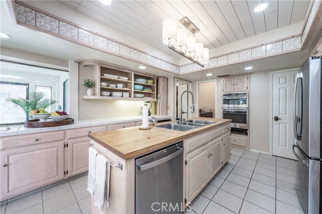 Detail Gallery Image 16 of 69 For 26 Seasons Ct, Madera,  CA 93637 - 3 Beds | 1/2 Baths