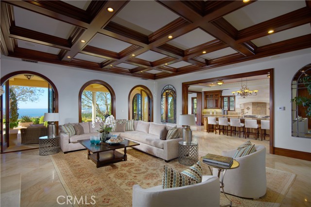Detail Gallery Image 10 of 62 For 9 Clear Water, Newport Coast,  CA 92657 - 7 Beds | 8/3 Baths