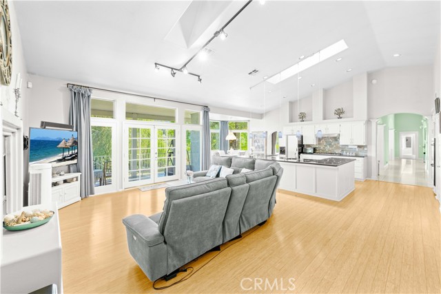 37321 Ironwood Drive, Yucaipa CA: https://media.crmls.org/medias/53794714-72d5-42b1-8bd7-db192e42b16a.jpg