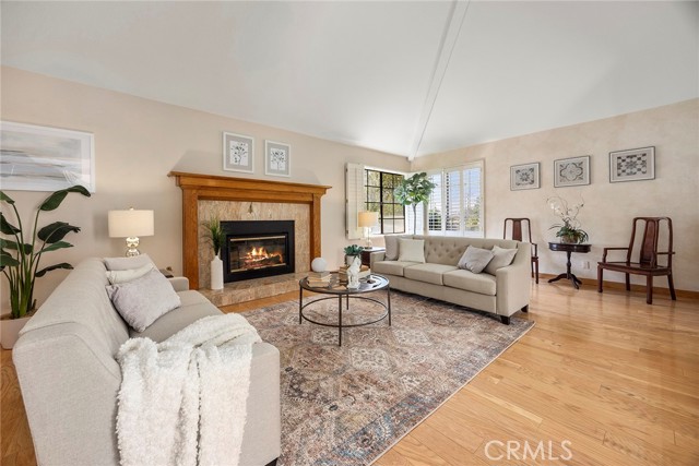 112 Morgan Ranch Road, Glendora CA: https://media.crmls.org/medias/5379d6fe-040c-414c-bcce-9215b5808673.jpg