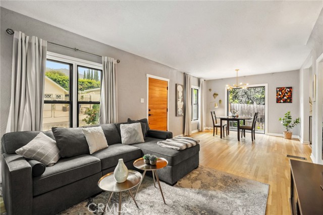 1812 Las Flores Drive, Los Angeles CA: https://media.crmls.org/medias/537b165b-00a8-4d7b-ad6a-13f3cdbf1f2c.jpg