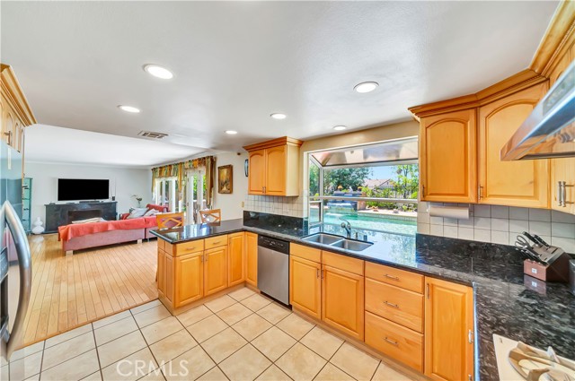 11830 Killimore Avenue, Porter Ranch CA: https://media.crmls.org/medias/537b2c80-56b3-4d56-aa52-dcd9ce403375.jpg