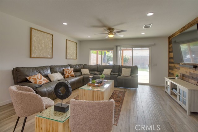 Detail Gallery Image 6 of 21 For 84105 Tramonto Way, Indio,  CA 92203 - 3 Beds | 2 Baths