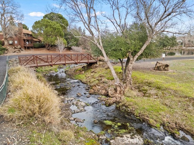 2924 Pennyroyal Dr, Chico CA: https://media.crmls.org/medias/537b81ff-4d87-48dd-a807-36d9968e97c6.jpg