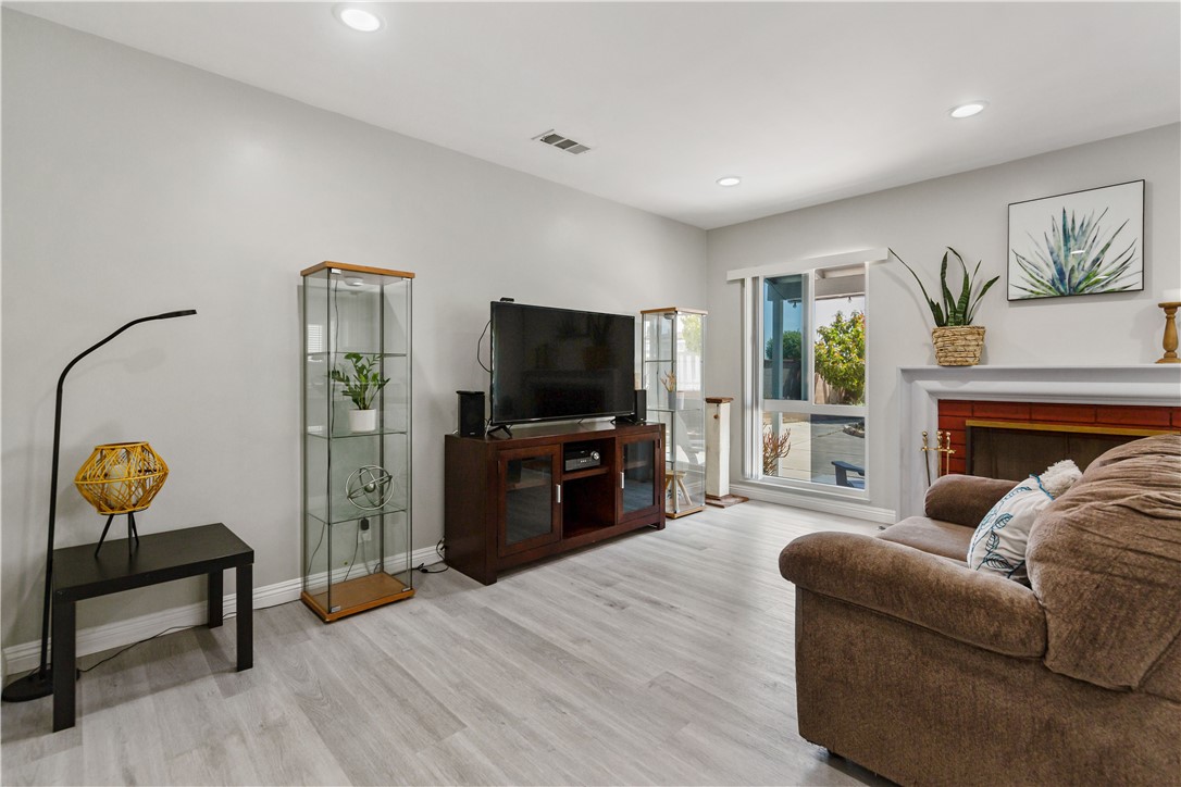 Detail Gallery Image 16 of 41 For 940 S Lincoln Ave, Monterey Park,  CA 91755 - 3 Beds | 2 Baths