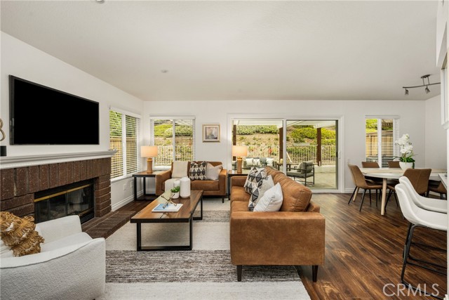 Image 8 of 63 For 28871 Oakview