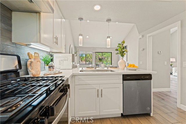 3030 La Paz Lane, Diamond Bar CA: https://media.crmls.org/medias/537c0b7a-010d-4bf1-8e7a-85ccd79d3df1.jpg