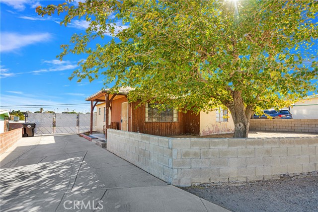 Detail Gallery Image 11 of 46 For 821 S 1st Ave, Barstow,  CA 92311 - 3 Beds | 1/1 Baths