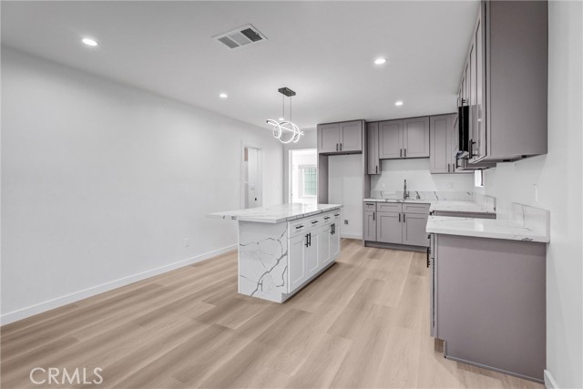 10517 Firmona Avenue, Inglewood CA: https://media.crmls.org/medias/537ce0b5-a275-4b25-9dbc-252bca1b567d.jpg