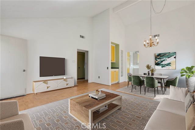 Detail Gallery Image 5 of 30 For 17306 Village 17, Camarillo,  CA 93012 - 2 Beds | 2 Baths