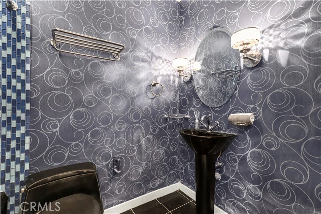 Detail Gallery Image 17 of 34 For 1045 N Kings Rd #105,  West Hollywood,  CA 90069 - 2 Beds | 2 Baths