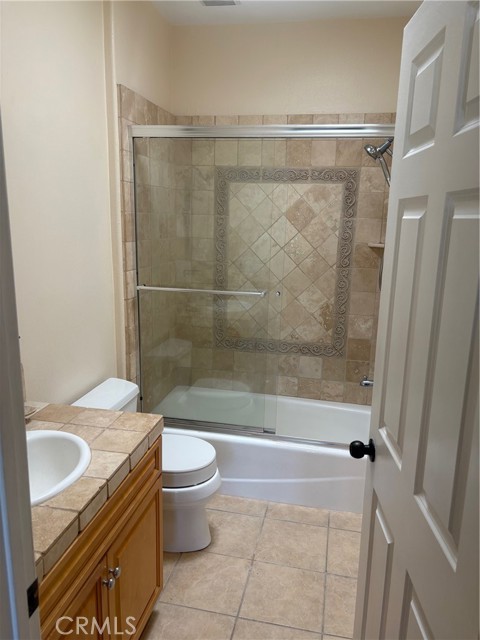 Detail Gallery Image 7 of 8 For 4400 Cartwright, Toluca Lake,  CA 91602 - 2 Beds | 2 Baths