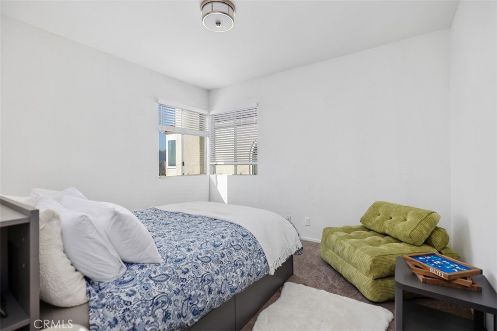 MLS #OC25275400 image #20