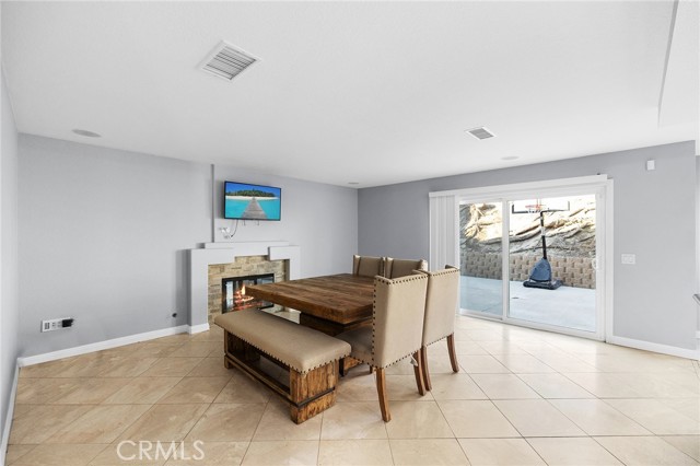 23896 Corinth Drive, Murrieta CA: https://media.crmls.org/medias/538012de-46b3-45da-8029-b378786377a7.jpg