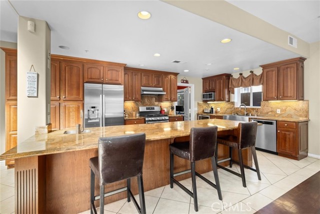 2919 Gibson Place, Redondo Beach, California 90278, 5 Bedrooms Bedrooms, ,4 BathroomsBathrooms,Residential,Sold,Gibson,SB22156607