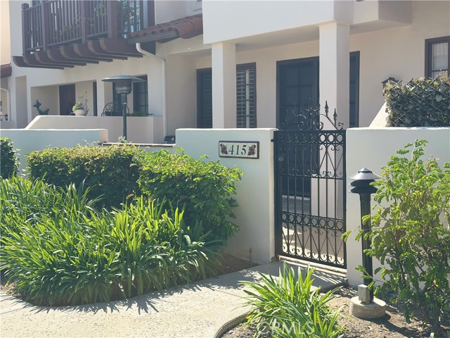 415 E Bougainvillea