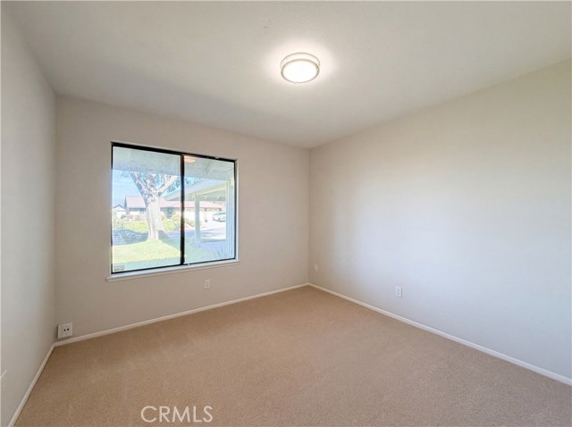 Detail Gallery Image 14 of 20 For 2785 Bonita, Highland,  CA 92346 - 3 Beds | 2 Baths