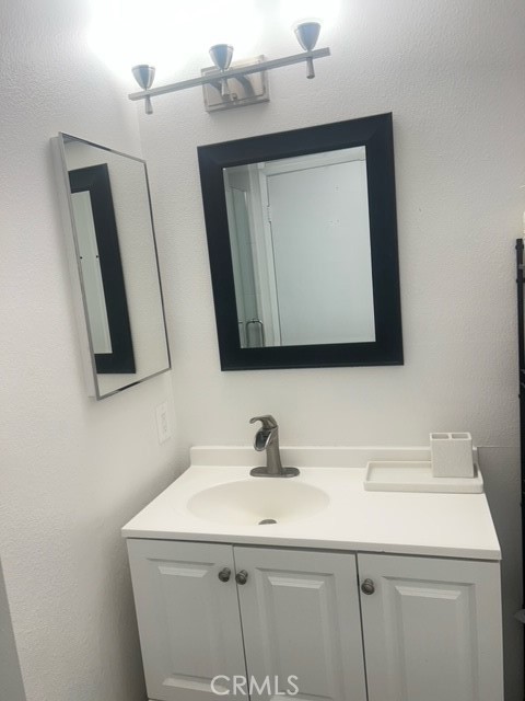 Detail Gallery Image 26 of 37 For 18209 Sierra #30,  Canyon Country,  CA 91351 - 2 Beds | 2 Baths