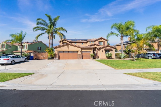 Detail Gallery Image 5 of 75 For 16636 Parsley, Fontana,  CA 92337 - 5 Beds | 3/1 Baths