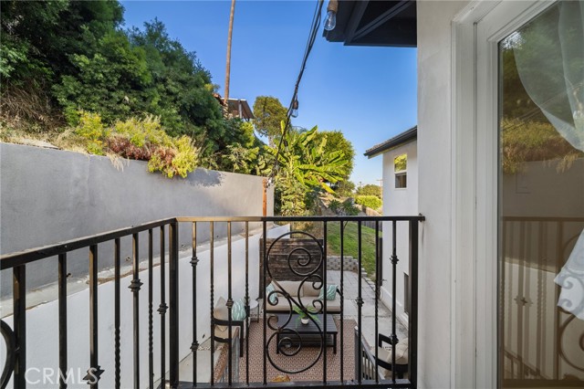 1174 W 6th Street, San Pedro CA: https://media.crmls.org/medias/5382257d-14e9-42c4-ab05-477cb575615b.jpg