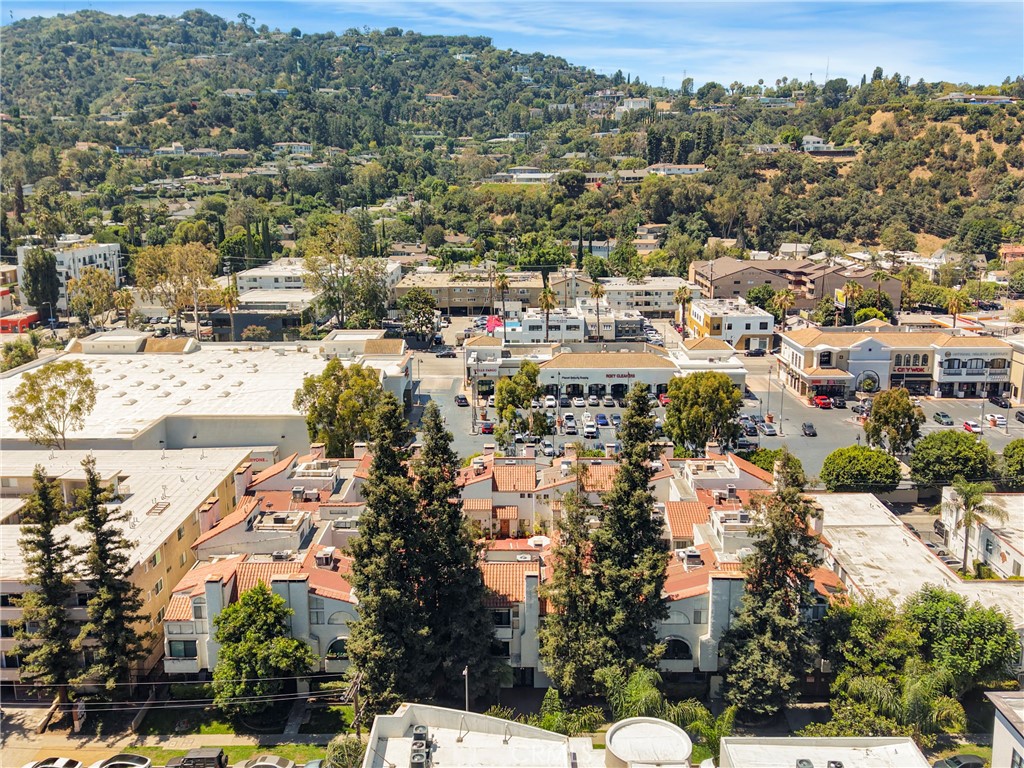 https://media.crmls.org/medias/5382cc57-1747-4085-914a-b4a588935507.jpg?preset=X-Large