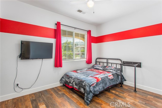16873 Valley Spring Drive, Riverside CA: https://media.crmls.org/medias/53838f3a-8cb1-4068-b959-5056bc85777f.jpg
