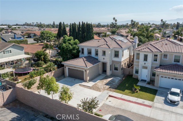 Detail Gallery Image 1 of 1 For 17413 Siena Ln, Fountain Valley,  CA 92708 - 4 Beds | 4 Baths