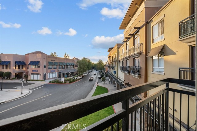 Detail Gallery Image 25 of 36 For 24505 Town Center Dr #7307,  Valencia,  CA 91355 - 3 Beds | 2 Baths