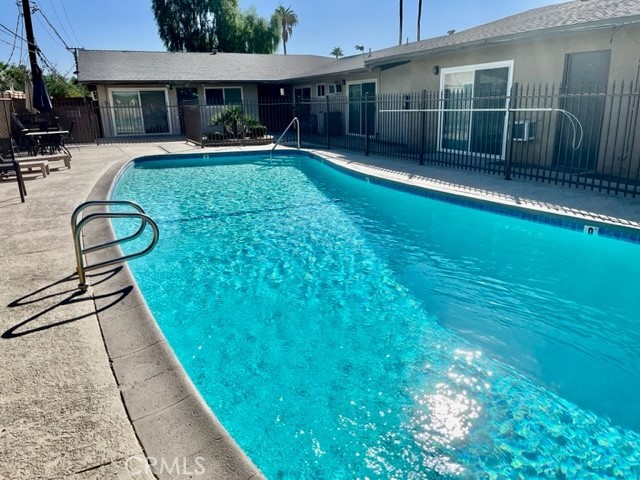 Detail Gallery Image 1 of 12 For 686 E Cottonwood Rd #5,  Palm Springs,  CA 92262 - 1 Beds | 1 Baths