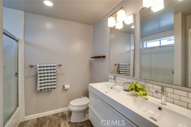 Detail Gallery Image 19 of 36 For 4702 Fulton Ave #303,  Sherman Oaks,  CA 91423 - 2 Beds | 2 Baths