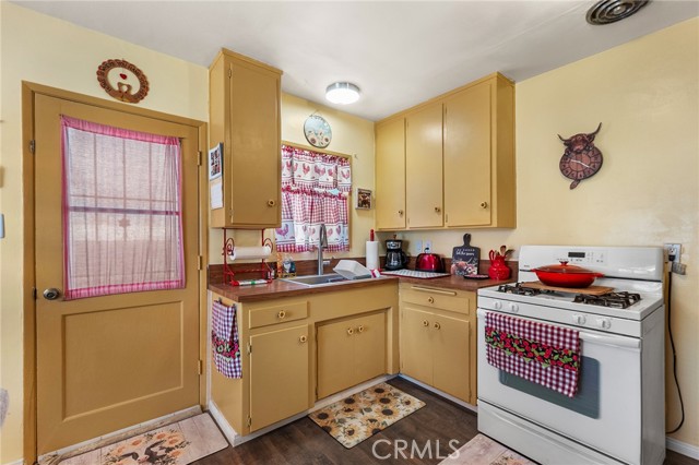 Detail Gallery Image 16 of 35 For 7625 Joshua View, Yucca Valley,  CA 92284 - 2 Beds | 1 Baths