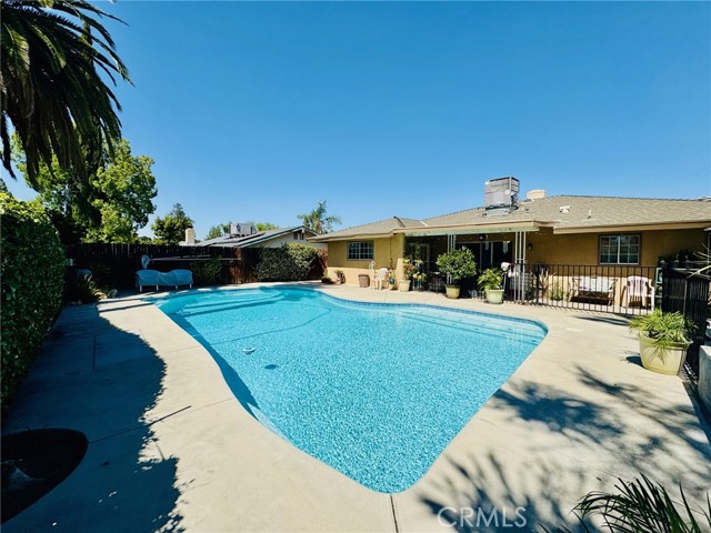 Detail Gallery Image 31 of 32 For 3208 Sunview Dr, Bakersfield,  CA 93306 - 3 Beds | 2 Baths