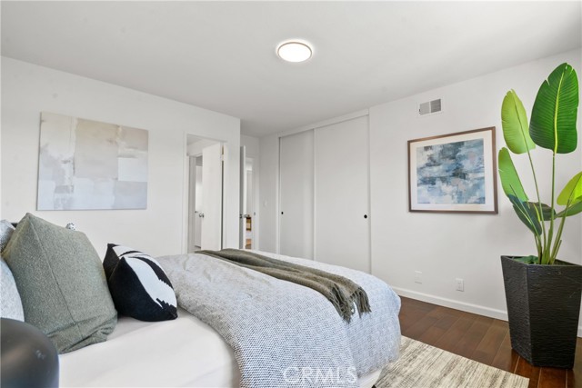 16091 Gold Circle, Huntington Beach CA: https://media.crmls.org/medias/5386bd65-5417-4447-9614-8da1fcd4e3b9.jpg