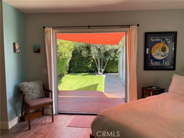 1820 Alsace Avenue, Los Angeles CA: https://media.crmls.org/medias/5387b279-1130-41e6-8d68-6ce927193dc3.jpg