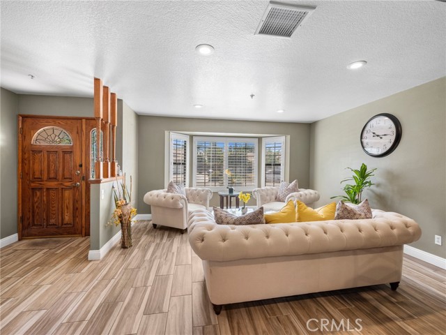 Detail Gallery Image 8 of 61 For 9150 Boxwood Ave, Fontana,  CA 92335 - 3 Beds | 2 Baths