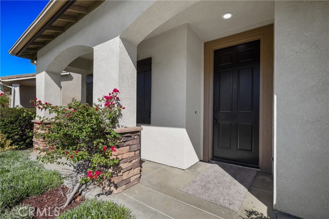 Detail Gallery Image 3 of 46 For 38035 Copperwood St, Murrieta,  CA 92562 - 4 Beds | 2/1 Baths