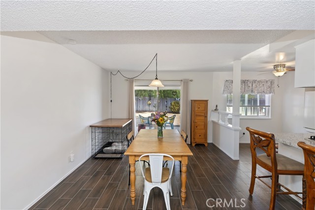 1502 S Merrill Street, Corona CA: https://media.crmls.org/medias/53897fc2-630b-4e72-8d28-5387f9874bac.jpg