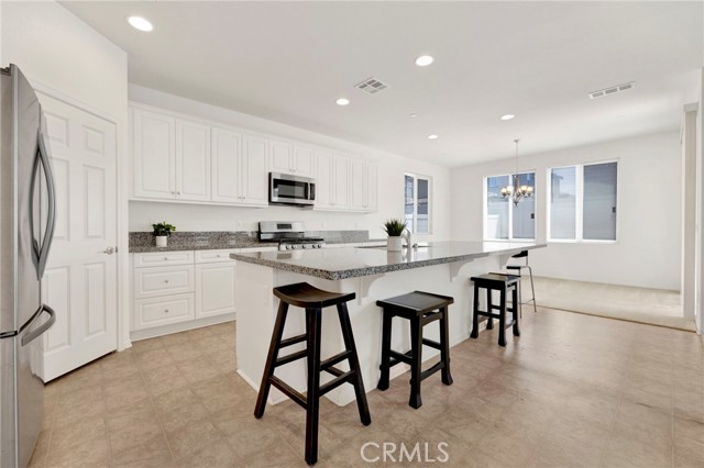 680 Platte Way, Oxnard CA: https://media.crmls.org/medias/538a15a1-3435-4a0a-8ae2-3d2650386e97.jpg