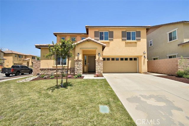 16732 Yellow Fern Ln, Fontana, CA 92336