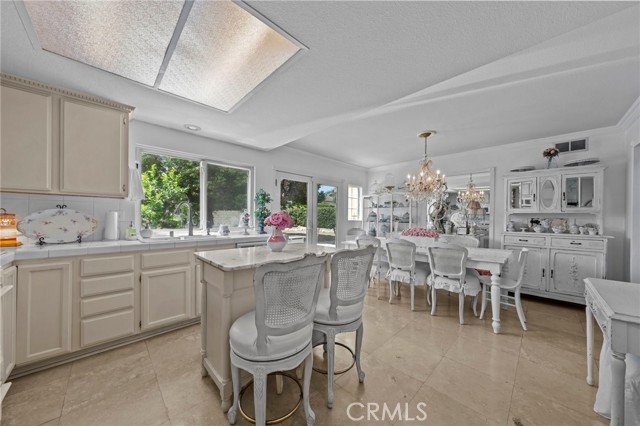 6763 Poinsettia Court, Chino CA: https://media.crmls.org/medias/538a377a-51d5-43c0-9633-3fab43e4c80b.jpg