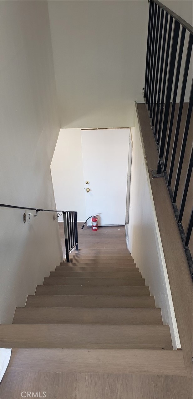 1725 Fairfield Court, Ontario CA: https://media.crmls.org/medias/538a3ec9-7a9b-4945-a3c3-f211a8c3155c.jpg