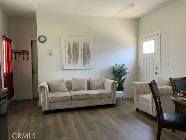 3661 Pacific Avenue, Jurupa Valley CA: https://media.crmls.org/medias/538a4d10-4a3d-4c1a-be95-b2783f4fdd95.jpg