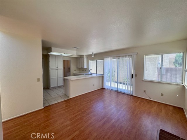 31585 Corte Salinas, Temecula CA: https://media.crmls.org/medias/538b0d10-3011-4c32-b588-b3a570bf55f4.jpg