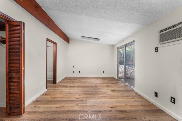 1204 San Jacinto, Redlands CA: https://media.crmls.org/medias/538b9cf8-8d55-459e-bdaf-93286a3cddd3.jpg
