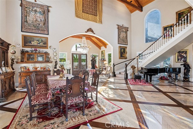 42580 Avenida Escala, Murrieta CA: https://media.crmls.org/medias/538be42d-d8b5-42aa-9890-c806d2a124a2.jpg