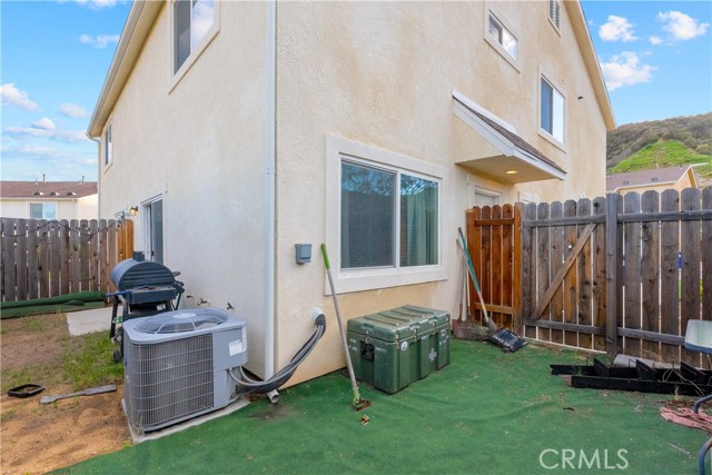 Detail Gallery Image 23 of 25 For 26142 Gravett Pl, Saugus,  CA 91350 - 4 Beds | 3 Baths