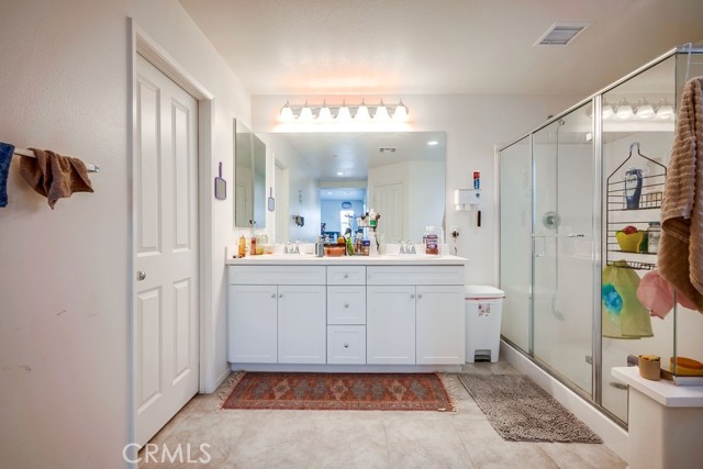 Detail Gallery Image 14 of 19 For 24229 Hazelnut Ave, Murrieta,  CA 92562 - 3 Beds | 2/1 Baths