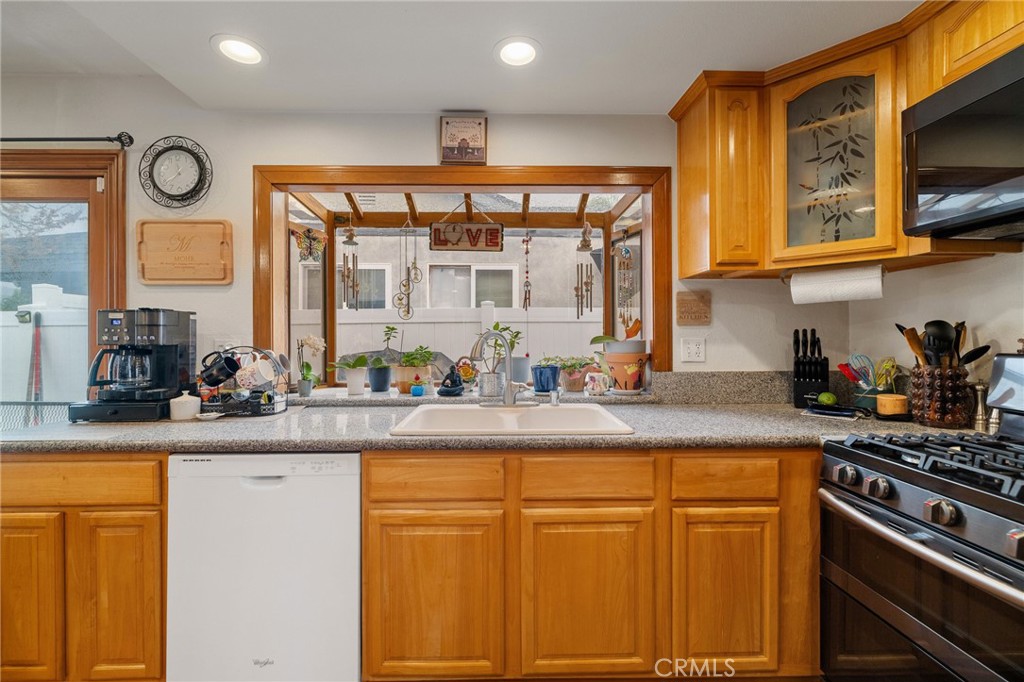 MLS #SR25253762 image #11