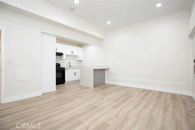 Detail Gallery Image 4 of 14 For 14319 Tiara St #2,  Van Nuys,  CA 91401 - 0 Beds | 1 Baths